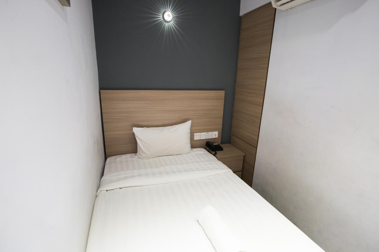 Hotel 99 Pusat Bandar Puchong Exterior foto